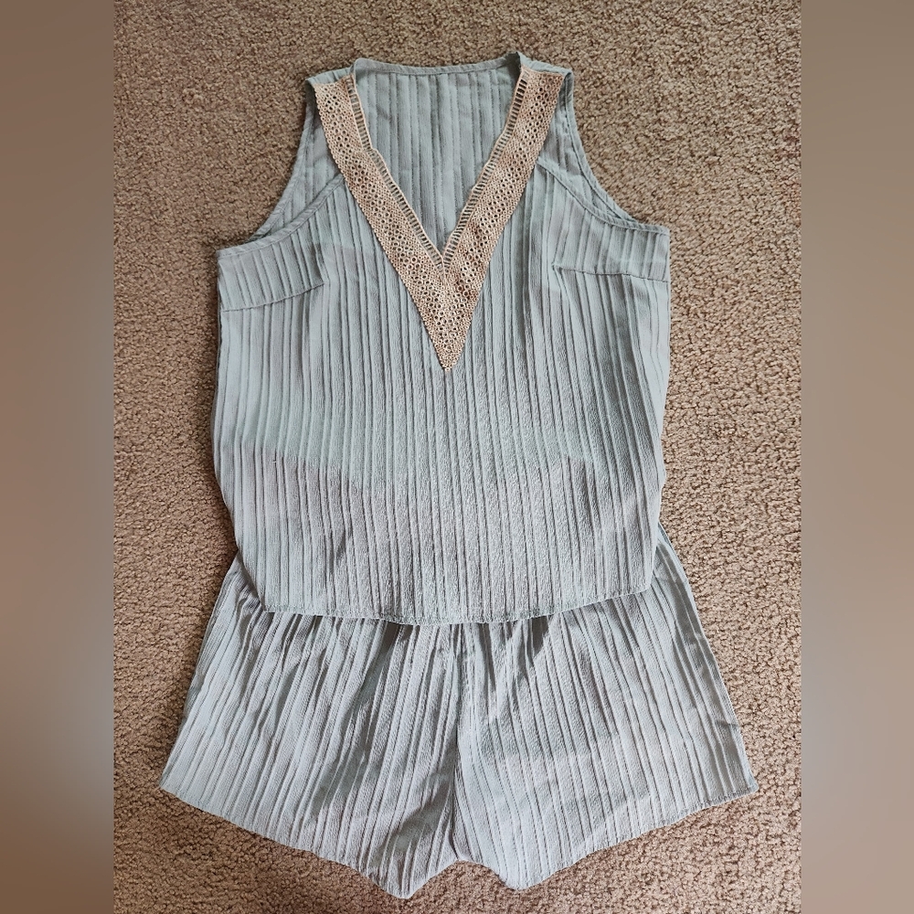 SHEIN 2 Piece Matching Set.. A Cute A Tealish/light Green/ Emerald Color
